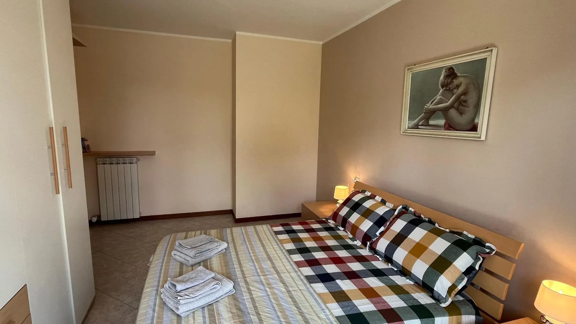 Discovery Flat With Pool & Bikes Σιρμιόνε 0*,